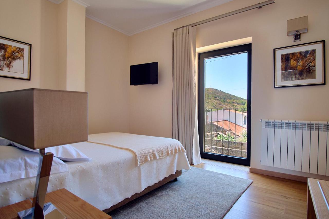 Cerca Da Estrela Bed & Breakfast Matanca Bagian luar foto